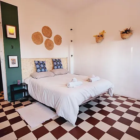 Private Apart For 4 Pax Apartment Granada